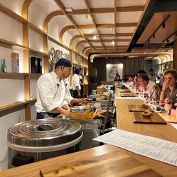 Akiro Hand Roll Bar - Japonesa