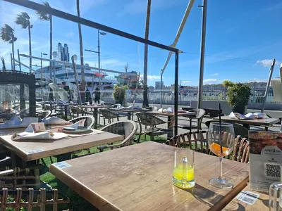 Amigos Muelle Uno - Restaurante Indio Mexicano - India in Malaga