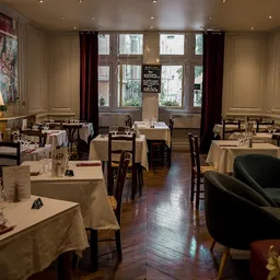 Aux Trois Maries - Francesa