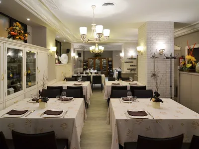 Bar Restaurante La Bella Época - Restaurante in Pamplona
