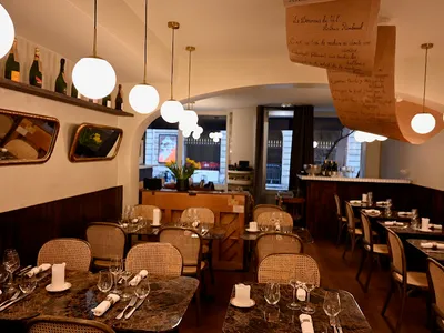 Bistro des Poèmes - Francesa in Paris