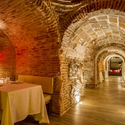 Bodega de los Secretos - Mediterránea