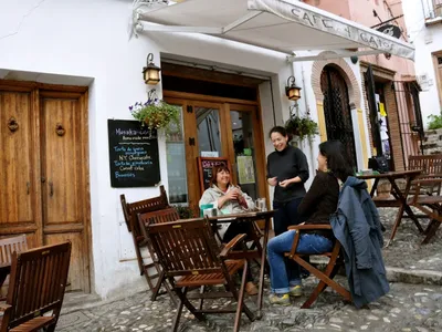 Café 4 Gatos - Cafetería y Brunch in Granada