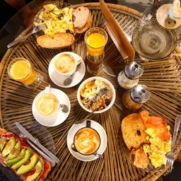 CINNAMON coffelab & urban food - Cafetería y Brunch