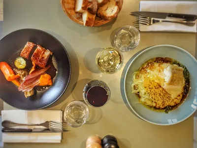 Cinq Mains - Francesa in Lyon