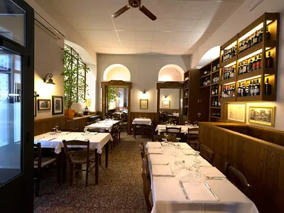 Dongiò - Italiana in Milan