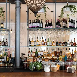 Entre Santos Cocktail Bar & Food - Tapas