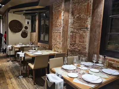 Ferretería Restaurante - Española in Madrid
