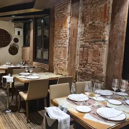 Ferretería Restaurante - Española