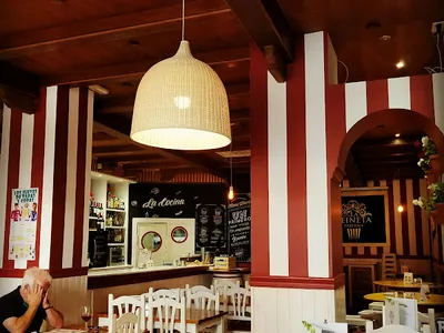 HASTA LA PEINETA TABERNA. - Tapas in Valladolid