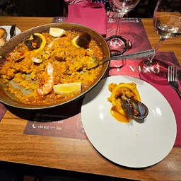 Jamón y Vino - Española