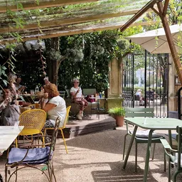 Kafe Botanika - Restaurante