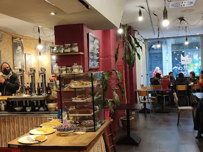 Katakrak Liburuak - Librería in Pamplona