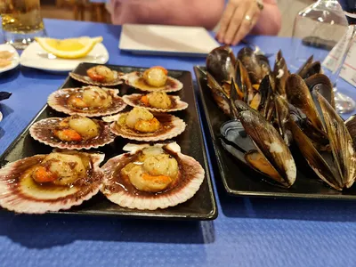 La Batea Mejillonerías - Mariscos in Bilbao