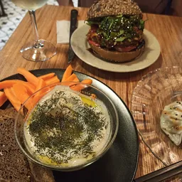 La Camelia Vegan Bar - Vegetariana y Vegana