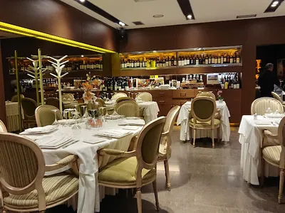 La Casa del Bacalao Grupo Serantes Mazarredo - Vasca in Bilbao