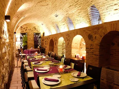 La Cave - Restaurante in Toledo