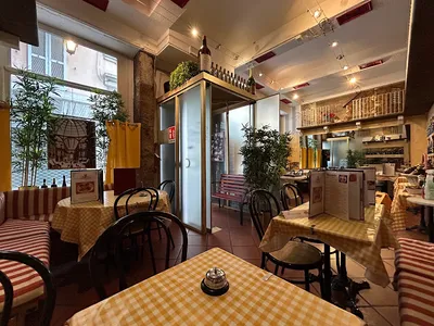 La Corte di San Maurilio Duomo 1982 - Italiana in Milan