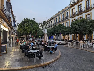 La Gallina Bianca - Italiana in Seville