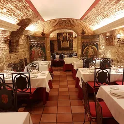 La Parrilla De San Lorenzo - Restaurante