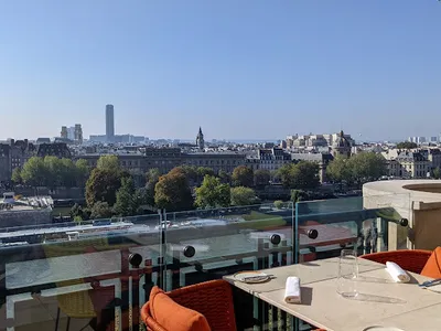 Le Tout-Paris - Francesa in Paris