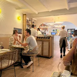 Les Agitateurs - restaurant gastronomique - Francesa