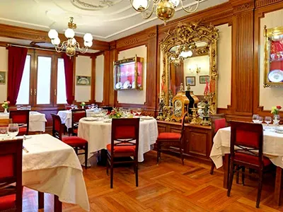 Lhardy Restaurante - Alta Cocina in Madrid