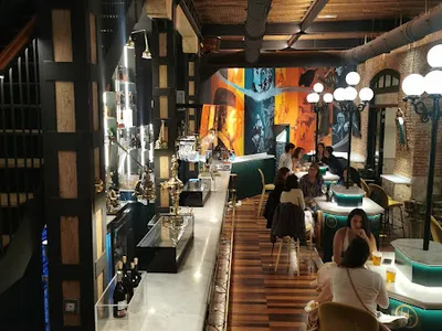 Los Ilustres - Restaurante in Valladolid