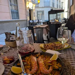 Los Marangós Niño de Guevara - Tapas y Comida Española - Española