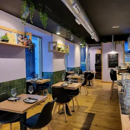 Manaw - Nikkei Bar - Asiática