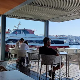 Noray café bar Puerto de Alicante