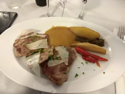 Nuevo Restaurante Hermanos Urquiza - Cocina Regional in Granada