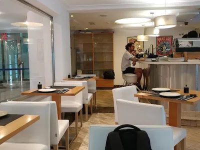 Óleo Restaurante, Cocina Mediterránea Sushi Bar - Asian in Malaga