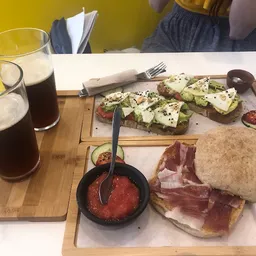 Parcería Café - Café de Especialidad- Specialty coffee- Organic- Natural Wine - Cafetería y Brunch