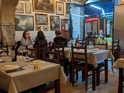 Pizzaria Tapas La Casa - Italiana in Lisbon