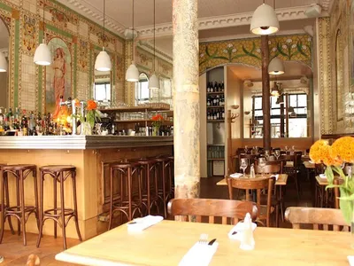 Poulette - Francesa in Paris