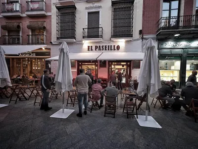 Restaurante El Paseíllo - Española in Seville