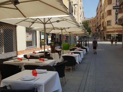 RESTAURANTE ISIDRO - Restaurante in Salamanca