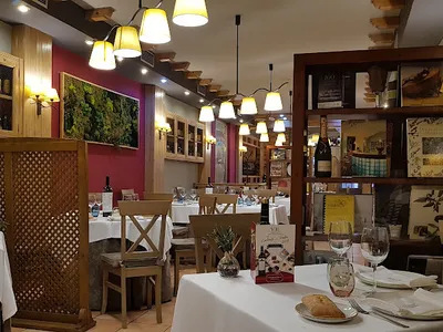 Restaurante La Bodega de Chema - Restaurante in Zaragoza