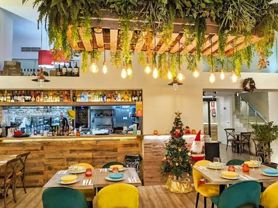 Restaurante Tanto Monta - Oriente Medio in Seville