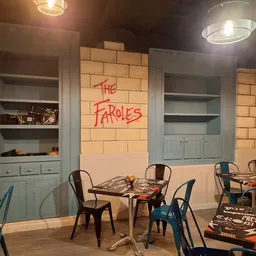 ROCK TAVERN FAROLES - Restaurante
