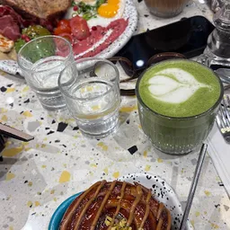 Santa Lyna - Cafetería y Brunch