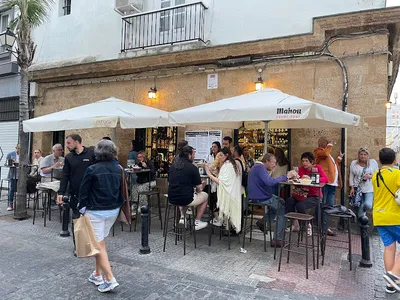 Taberna Casa Manteca - Bar in Cadiz