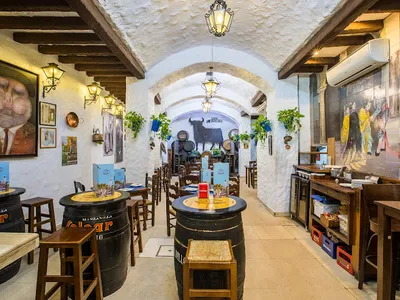 Taberna - Restaurante El Mentidero Málaga - Española in Malaga