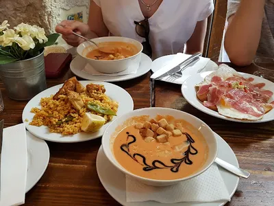 Tasca Hogan “La Coveta” - Tapas in Valencia