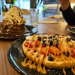 The Golden Stack - Restaurante