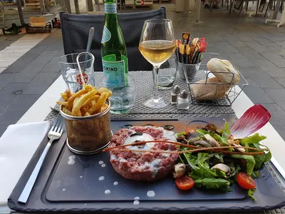 The Instant - Francesa in Nice