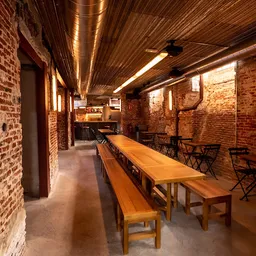 Tierra Burrito Bar - Mexicana