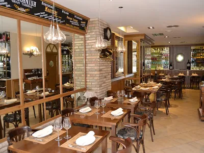 Tragantúa Gran Taberna - Restaurante in Zaragoza