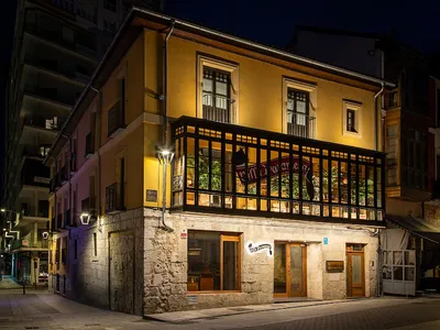 Villa Paramesa - Restaurante in Valladolid